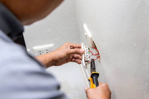 Best Local Electrician Companies  in New York Mills, NY